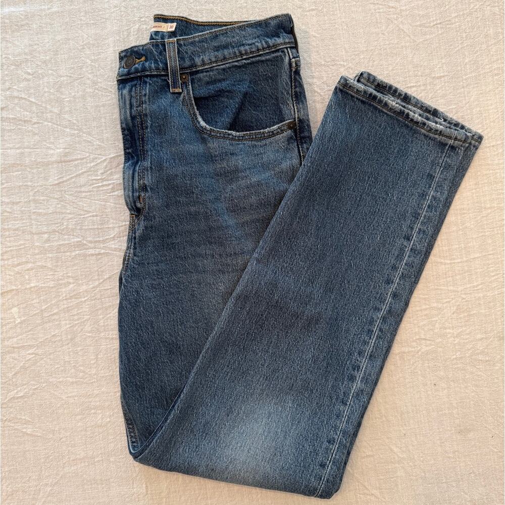 Levi's | Premium women's 70's high slim straight denim blue jeans | size 30